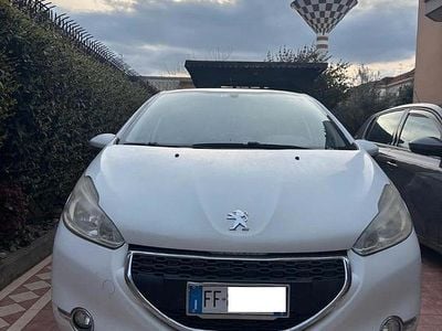 Usata Peugeot 208 2016 Bianco Utilitaria
