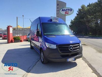 Usata Mercedes Sprinter 114 CV (83 kW) 2020 Blu/azzurro Furgone