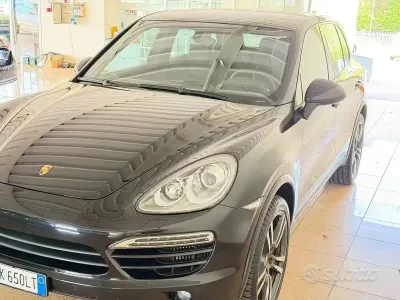 Usata Porsche Cayenne 245 CV (180 kW) 2012 Nero SUV