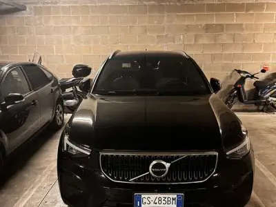 Usata Volvo XC40 Core 129 CV (94 kW) 2023 Nero SUV