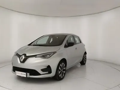 Käytetty Renault Zoe Zen 80 kW (109 HP) 2022 Harmaa Viistoperä