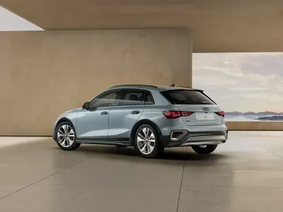 Nuova Audi A3 Comfort 150 CV (110 kW) 2026 Grigio freccia perla