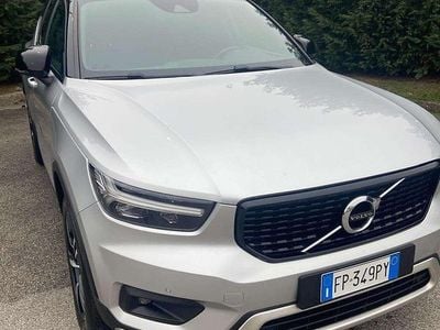 Usata Volvo XC40 R-Design 190 CV (139 kW) 2018 Argento SUV