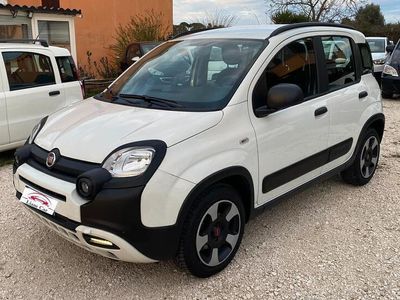 usata Fiat Panda Cross 1.0 Hybrid Ok Neop. Pochi KM