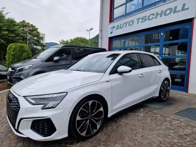 Usata Audi A3 S-line plus 190 CV (139 kW) 2022 Ibisweiß Berlina