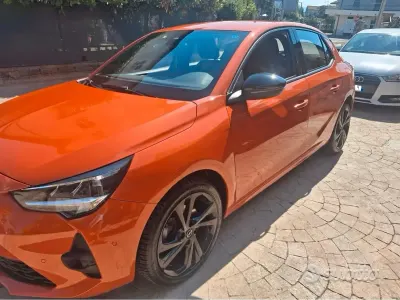 Usata Opel Corsa GS Line 101 CV (74 kW) 2021 Arancione Utilitaria
