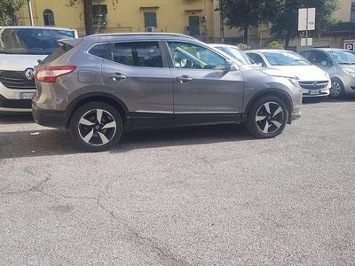 Usata Nissan Qashqai Tekna 115 CV (84 kW) 2016 Grigio SUV