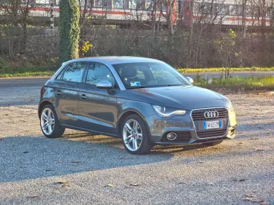 Usata Audi A1 90 CV (66 kW) 2014 Grigio Utilitaria
