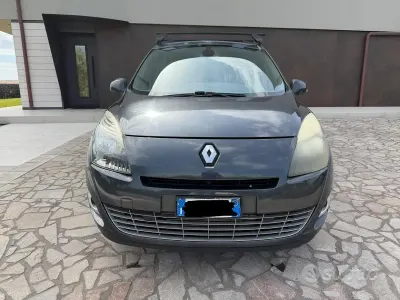 Usata Renault Scenic E-Tech 130 CV (95 kW) 2011 Monovolume