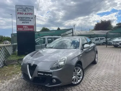 Usata Alfa Romeo Giulietta Super 120 CV (88 kW) 2016 Grigio Utilitaria