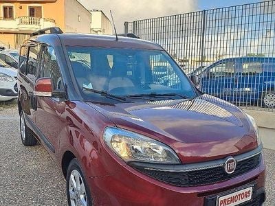 Usata Fiat Doblò 105 CV (77 kW) 2015 Rosso Monovolume