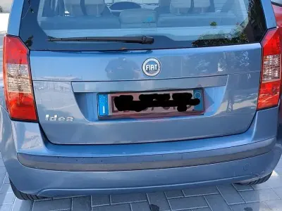 Usata Fiat Idea 95 CV (69 kW) 2006 Bluazzurro Monovolume