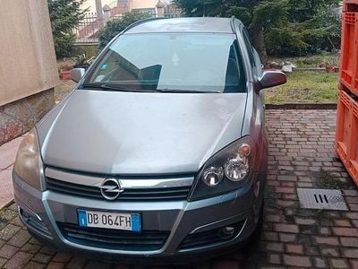 Usata Opel Astra 101 CV (74 kW) 2008 Grigio Station wagon