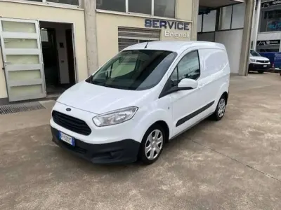 Begagnad Ford Transit Trend 75 HK (55 kW) 2018 Vit Van