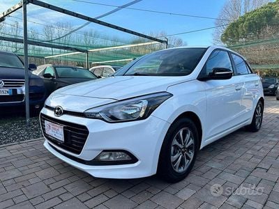 Usata Hyundai i20 GO! 75 CV (55 kW) 2018 Bianco Berlina