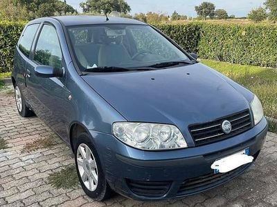 Brugt Fiat Punto 80 HK (58 kW) 2004 Grå Hatchback