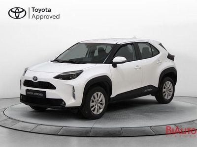 Gebraucht Toyota Yaris Cross Active 116 PS (85 kW) 2022 Weiß SUV