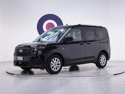 Usata Ford Tourneo Courier Titanium 125 CV (91 kW) 2025 Nero Monovolume
