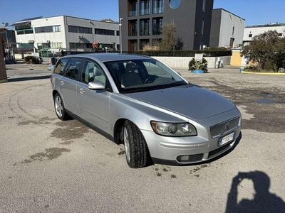 Usata Volvo V50 Summum 136 CV (100 kW) 2005 Argento Station wagon