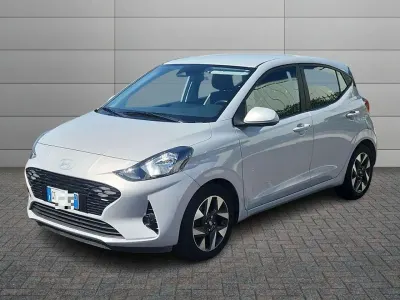 Usata Hyundai i10 67 CV (49 kW) 2023 Grigio Utilitaria