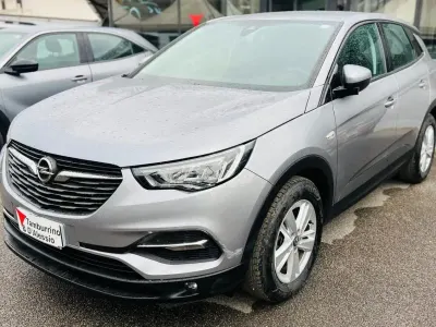 Usata Opel Grandland X Business 130 CV (95 kW) 2021 Grigio SUV