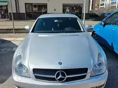 Usata Mercedes 320 224 CV (164 kW) 2006 Grigio Berlina