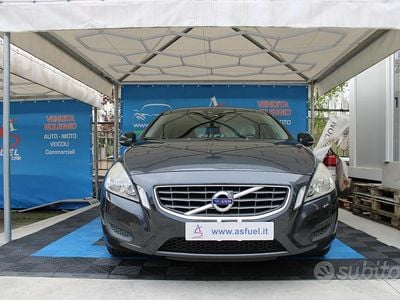Usata Volvo V60 Kinetic 163 CV (119 kW) 2011 Grigio Station wagon