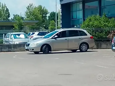 Usata Fiat Croma 2006 Grigio Station wagon