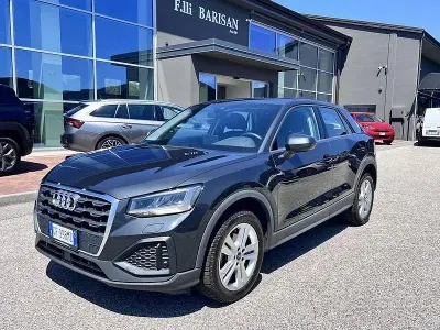 Usata Audi Q2 Business 150 CV (110 kW) 2021 Grigio SUV