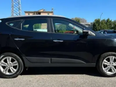 Używany Hyundai ix35 Comfort 116 KM (85 kW) 2012 Czarny SUV