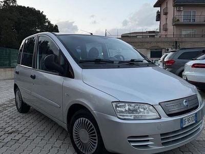 Usata Fiat Multipla Emotion 120 CV (88 kW) 2006 Grigio Monovolume