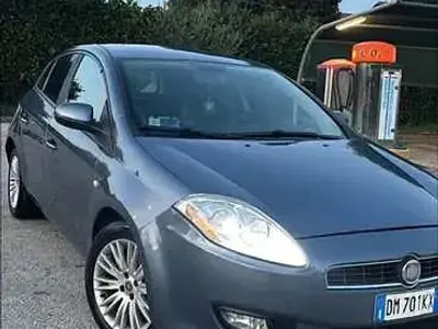 Usata Fiat Bravo 120 CV (88 kW) 2007 Blu Utilitaria