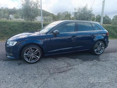 Usata Audi A3 Sportback g-tron 2014 Blu Utilitaria