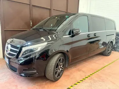 Usata Mercedes V250 87 CV (63 kW) 2018 Nero Monovolume