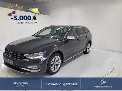 Usata VW Passat Alltrack 200 CV (147 kW) 2021 Grigio Station wagon
