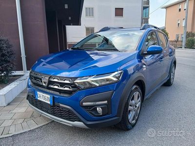 Usata Dacia Sandero Comfort 101 CV (74 kW) 2022 Blu Berlina