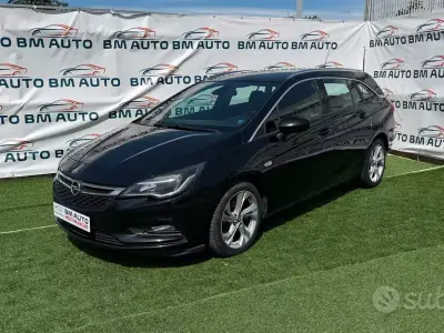 Usata Opel Astra Business 110 CV (80 kW) 2018 Nero Station wagon