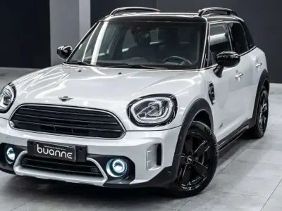 Usata Mini Cooper D Countryman 150 CV (110 kW) 2021 Bianco metallizzato SUV