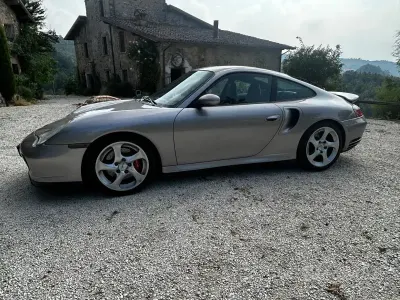 Usata Porsche 996 Turbo 420 CV (308 kW) 2001 Grigio Coupé