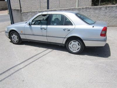 Mercedes C180