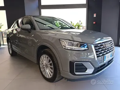 Usata Audi Q2 Admired 116 CV (85 kW) 2019 Grigio SUV