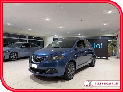 Usata Lancia Ypsilon Gold 69 CV (50 kW) 2023 Blu Utilitaria
