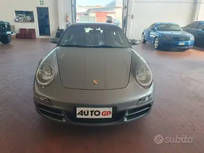 Usata Porsche 911 Carrera 4 325 CV (239 kW) 2007 Grigio Coupé