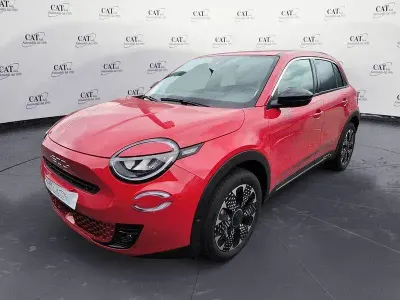 Usata Fiat 600 La Prima 101 CV (74 kW) 2025 Rosso SUV