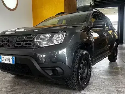 Usata Dacia Duster Essentiel 101 CV (74 kW) 2020 Grigio SUV