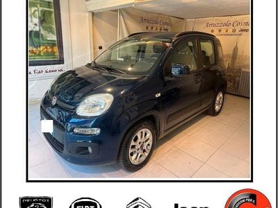 Usata Fiat Panda Lounge 69 CV (50 kW) 2017 Blu Utilitaria
