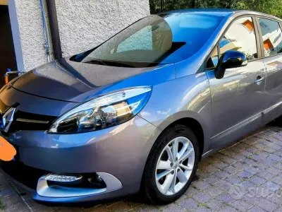 Usata Renault Scenic E-Tech LIMITED 110 CV (80 kW) 2015 Grigio Monovolume