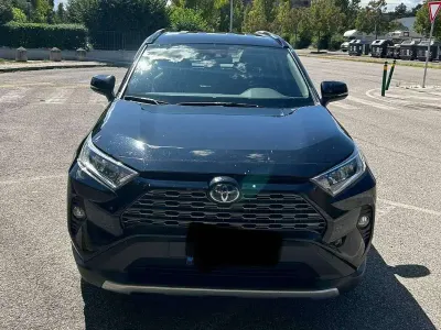 Usata Toyota RAV4 Hybrid Business Edition 178 CV (130 kW) 2020 Nero SUV