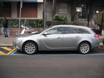 Usata Opel Insignia 179 CV (131 kW) 2013 Argento Station wagon