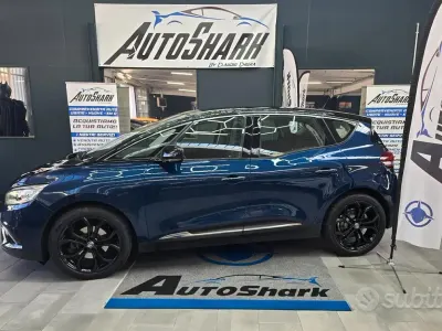 Usata Renault Scénic 110 CV (80 kW) 2018 Bluazzurro Monovolume